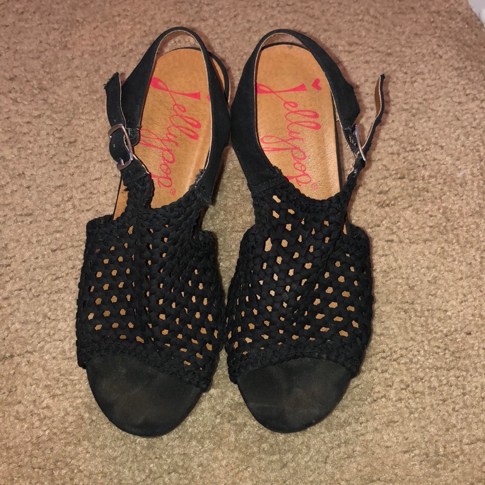Black Wedges